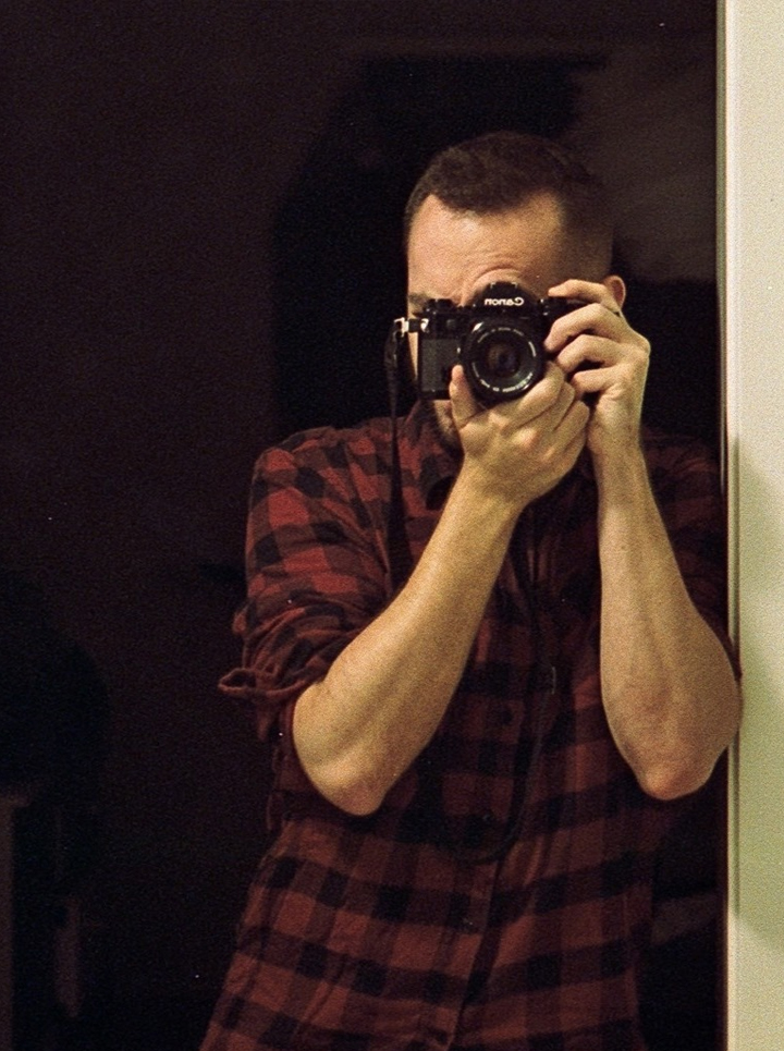 img-author